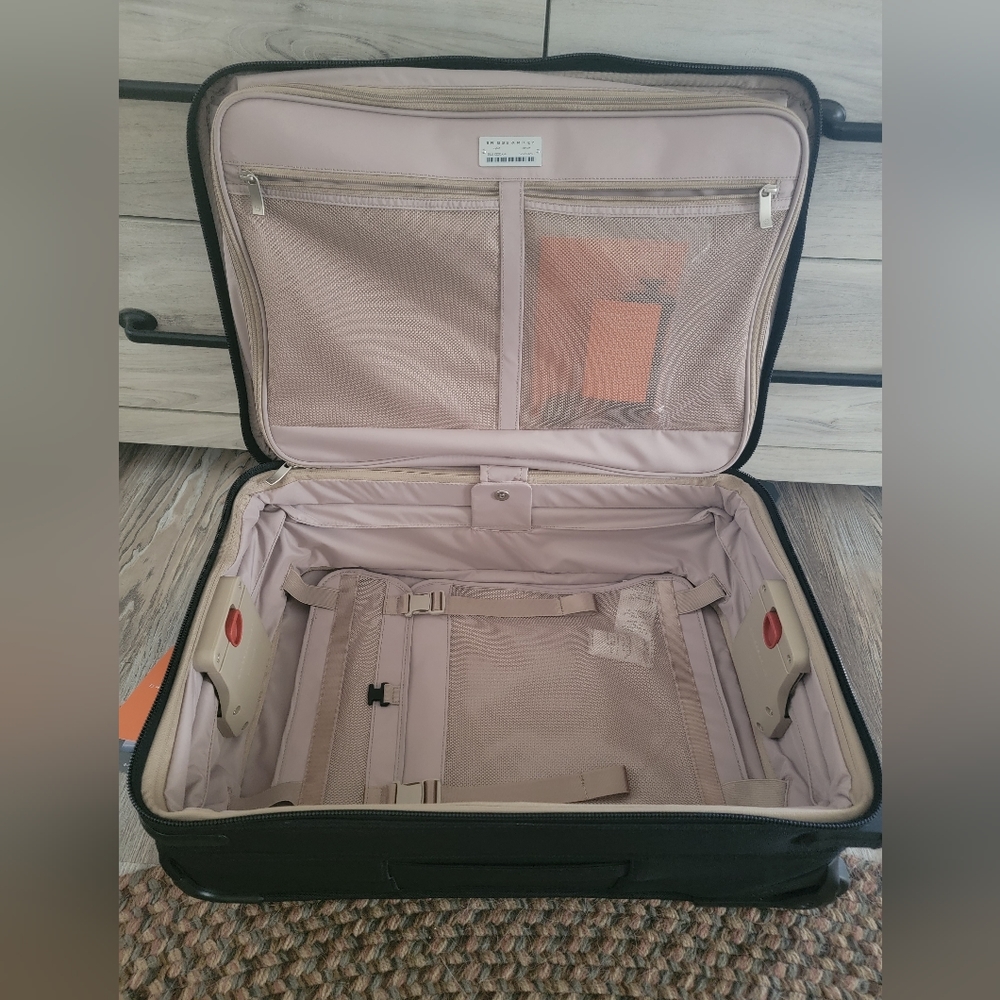 NWT Briggs and Riley 2-wheel carry on